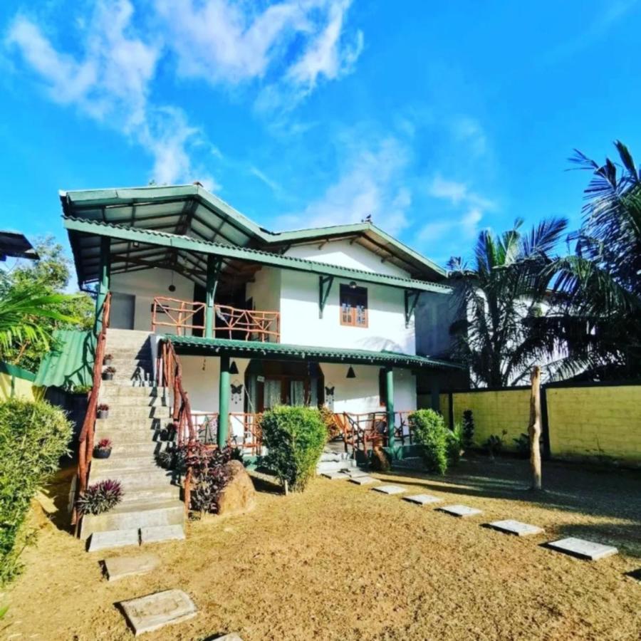 Blue Skies Guest House And Restaurant Tangalle Exterior foto